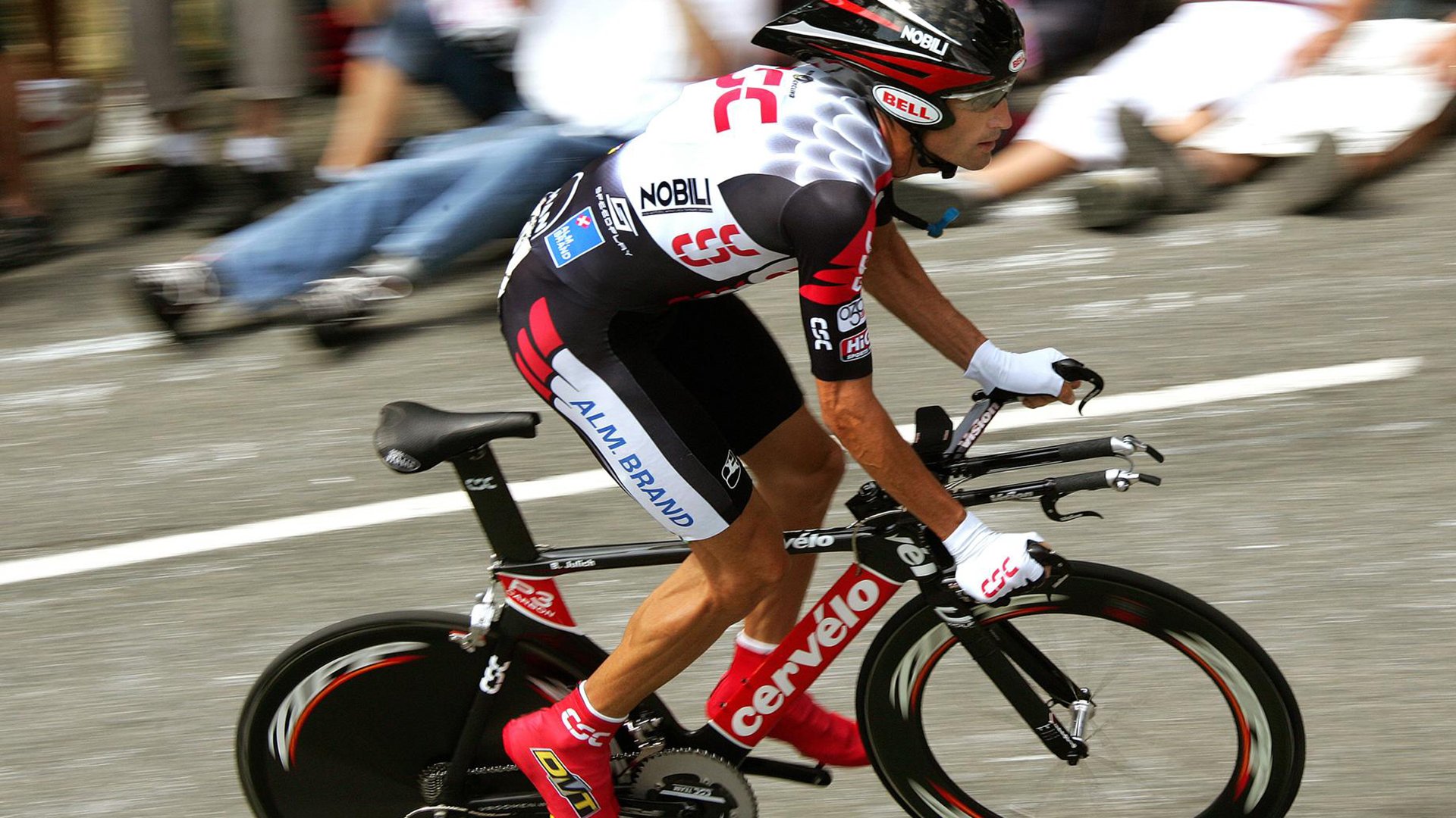 独行侠对阵黄蜂，莫兰特关键时刻站出来，一球定乾坤